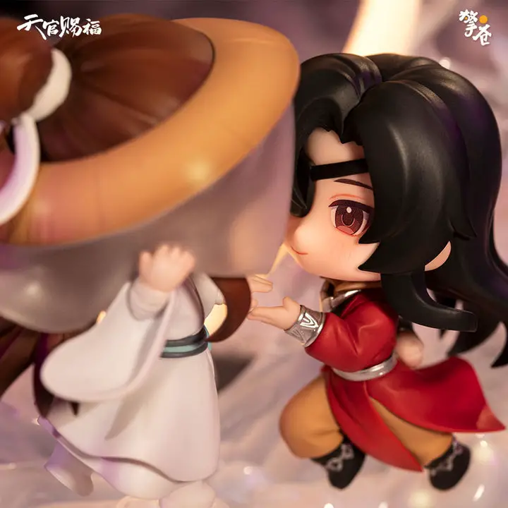 [Bonus] Comic "Heaven Official's Blessing" Xie Lian & Hua Cheng Gazing at the Moon Figure