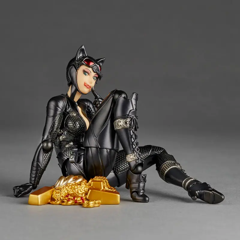 Revoltech Amazing Yamaguchi Catwoman