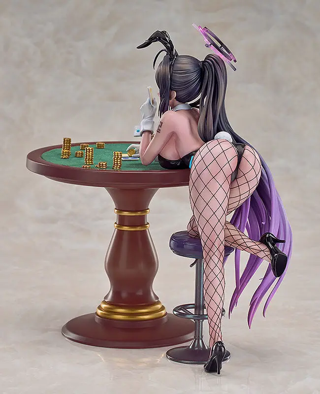 Blue Archive Karin Kakudate (Bunny Girl) Game Playing Ver. 1/7 