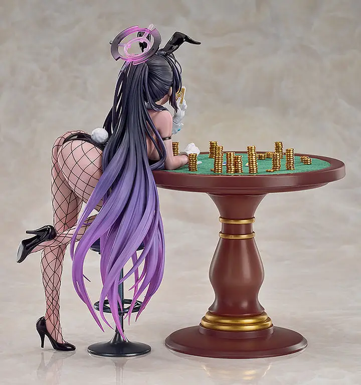 Blue Archive Karin Kakudate (Bunny Girl) Game Playing Ver. 1/7 