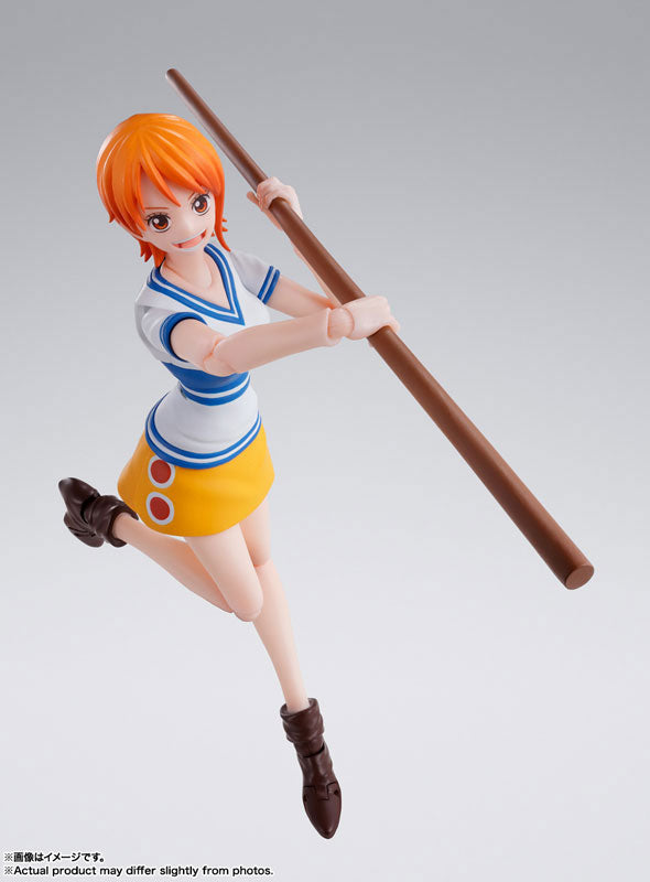 S.H.Figuarts Nami -Romance Dawn- "ONE PIECE"