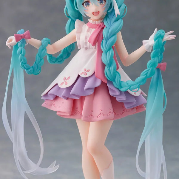 Vocaloid Hatsune Miku Wonderland Figure Rapunzel