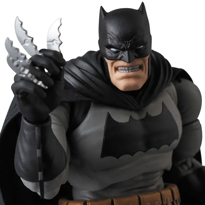 MAFEX No.106 MAFEX BATMAN (The Dark Knight Returns)