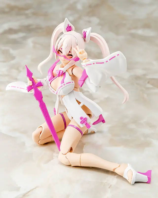 Megami Device Asra Nin-Tails Matsuri 1/1 Plastic Model