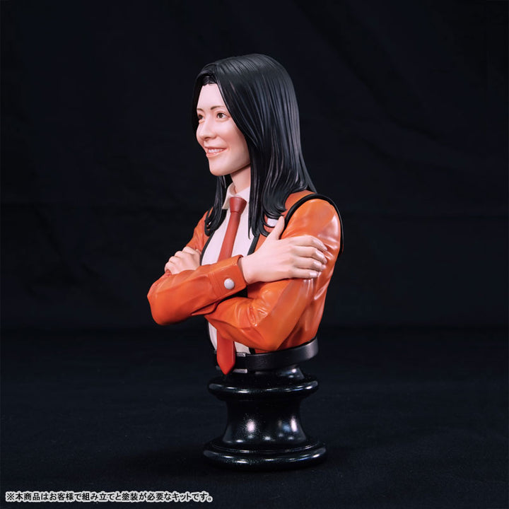 Short Size Kit Ultraman Akiko Fuji Upper Body Statue