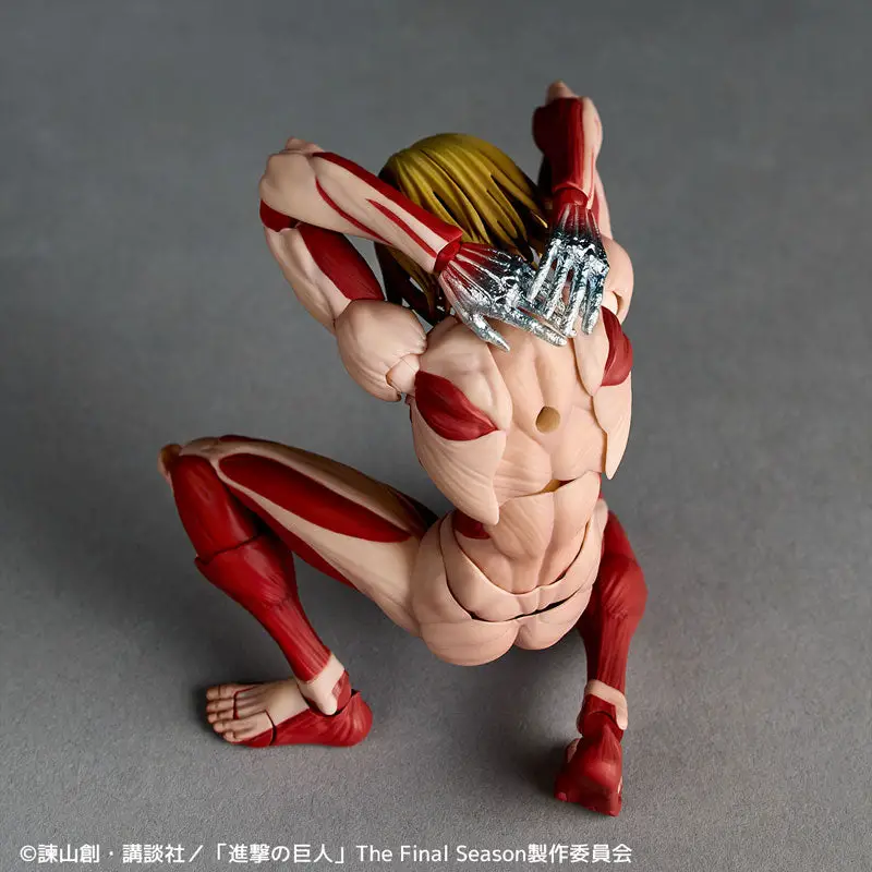 Revoltech Amazing Yamaguchi Attack on Titan Female Titan