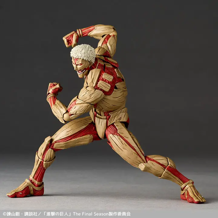 Revoltech Amazing Yamaguchi Attack on Titan Armored Titan