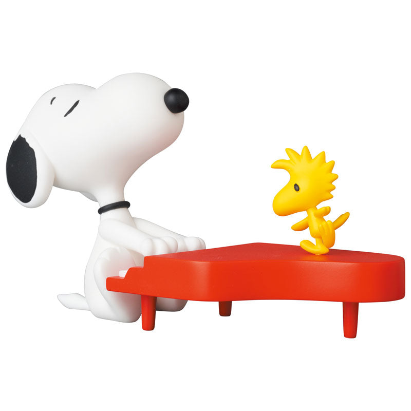 Ultra Detail Figure No.683 UDF PEANUTS SERIES 13 PIANIST SNOOPY