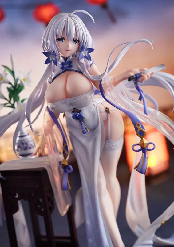 Azur Lane Illustrious Maiden Lily's Radiance Ver. 1/7 