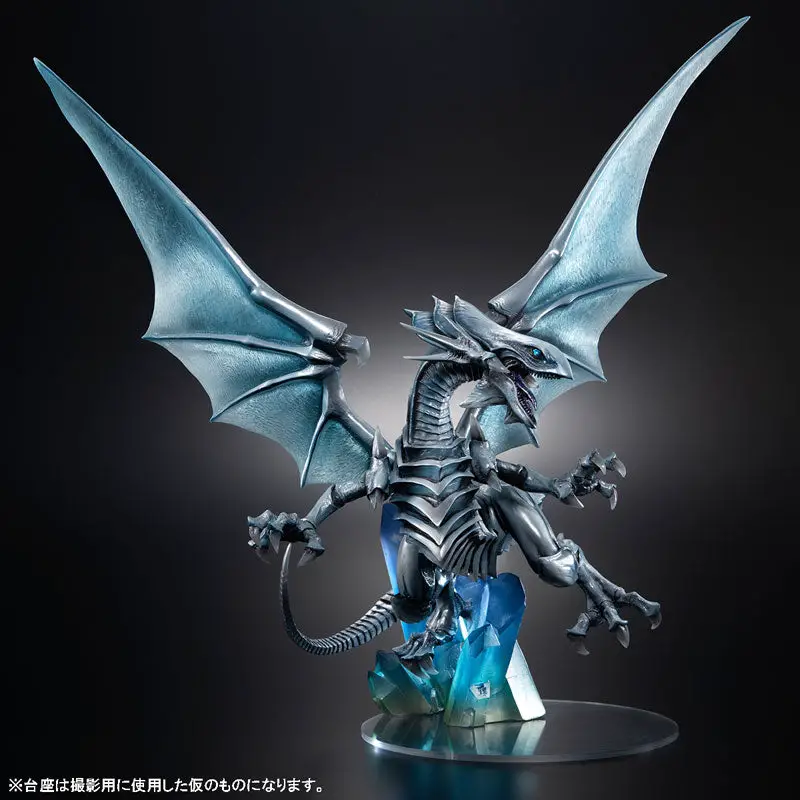  ART WORKS MONSTERS "Yu-Gi-Oh! Duel Monsters" Blue-Eyes White Dragon -Holographic Edition- Figure