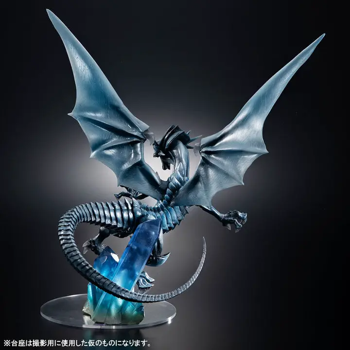  ART WORKS MONSTERS "Yu-Gi-Oh! Duel Monsters" Blue-Eyes White Dragon -Holographic Edition- Figure