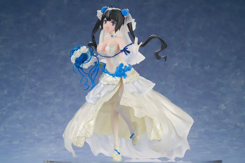 Is It Wrong to Try to Pick Up Girls in a Dungeon? IV Hestia -Wedding Dress- 1/7