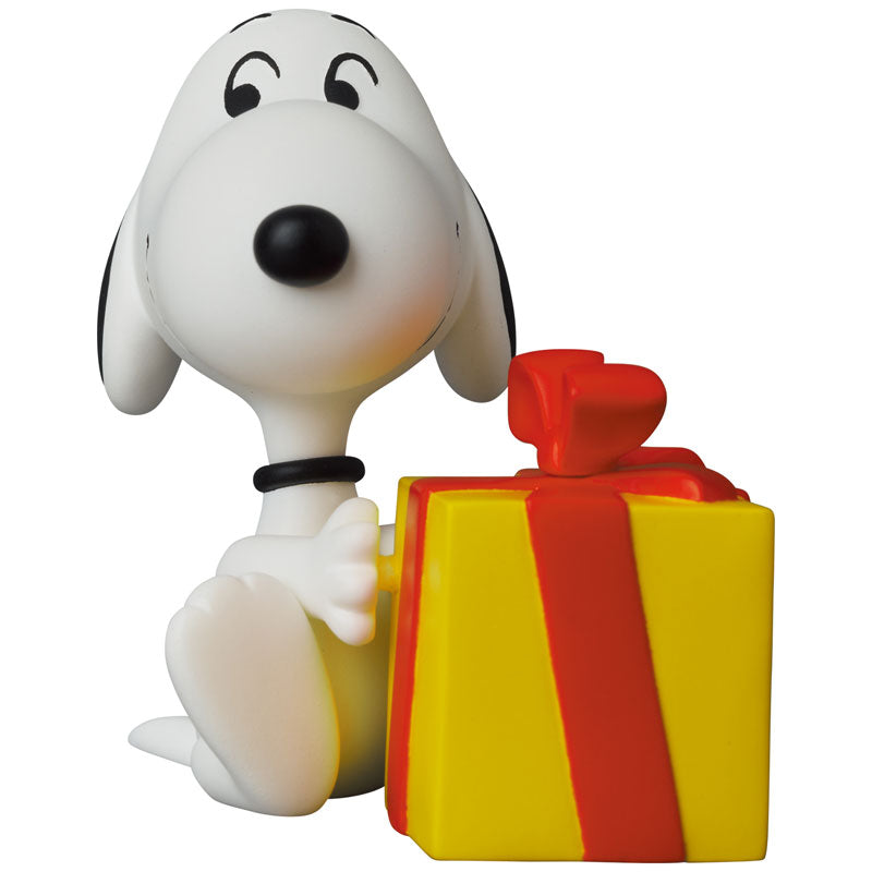 Ultra Detail Figure No.719 UDF PEANUTS SERIES 15 GIFT SNOOPY