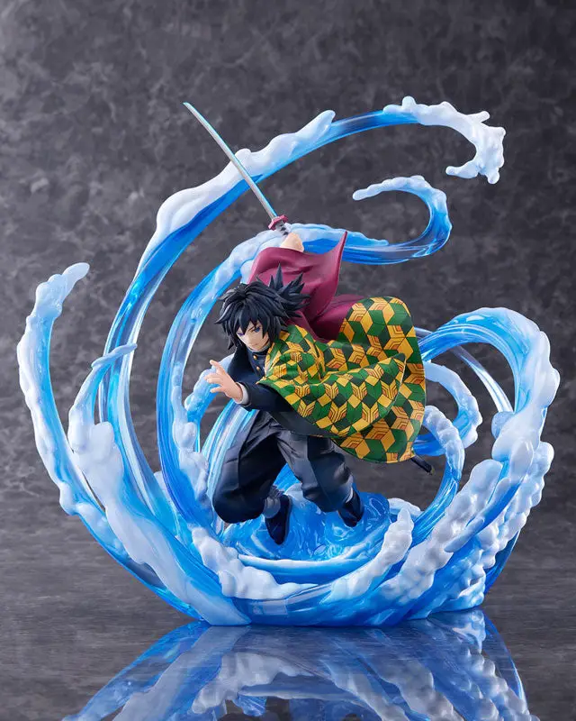  Demon Slayer: Kimetsu no Yaiba Giyu Tomioka DX Ver. 1/8 