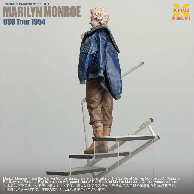 1/8 Scale Marilyn Monroe (U.S.O. Tour 1954) Plastic Model Kit