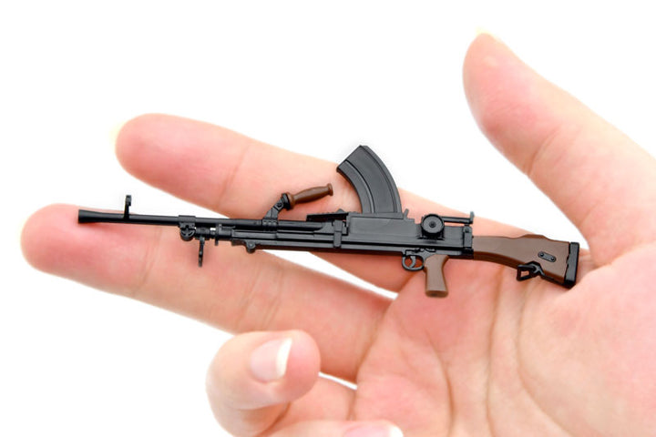 LittleArmory [LASW04] "Strike Witches ROAD to BERLIN" Bren Light Machine Gun Mk.1 1/12 Plastic Model