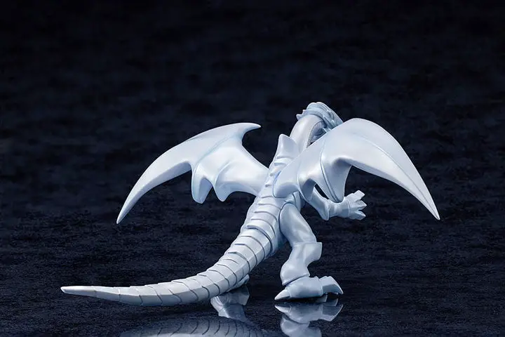  Yu-Gi-Oh! Duel Monsters Blue-Eyes White Dragon Soft Vinyl Figure