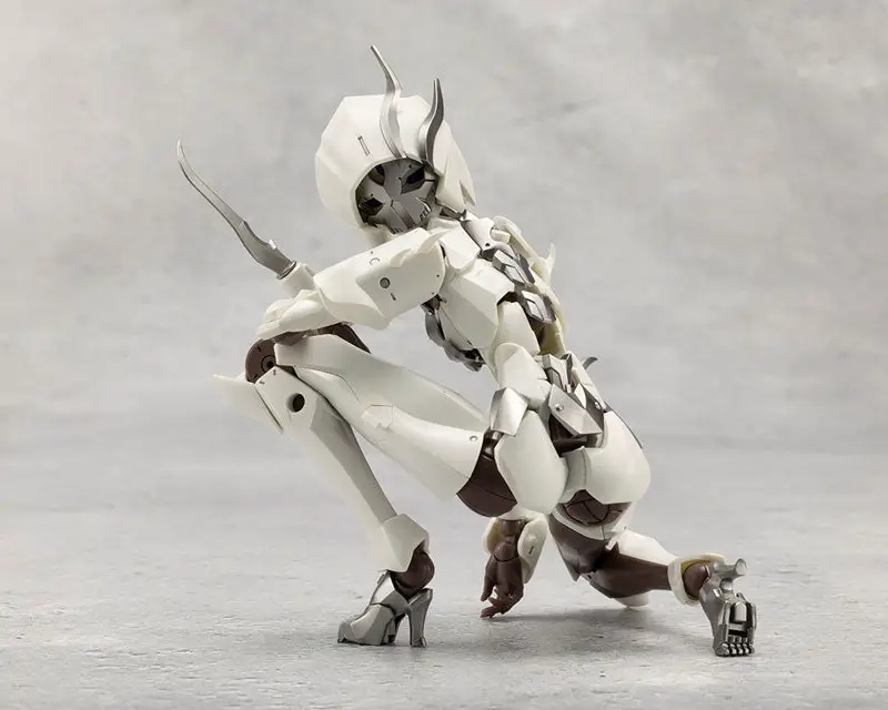 MEGALOMARIA UNLIMITED UNIVERSE Seeker Plastic Model